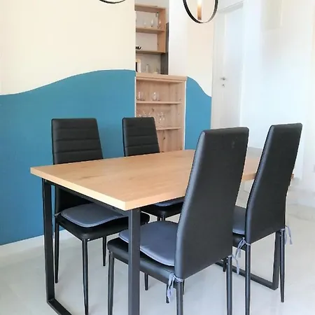 Apartment Azuri Donji Okrug (Ciovo)